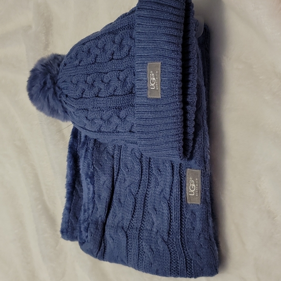 UGG Accessories - UGG 2 PIECE SET